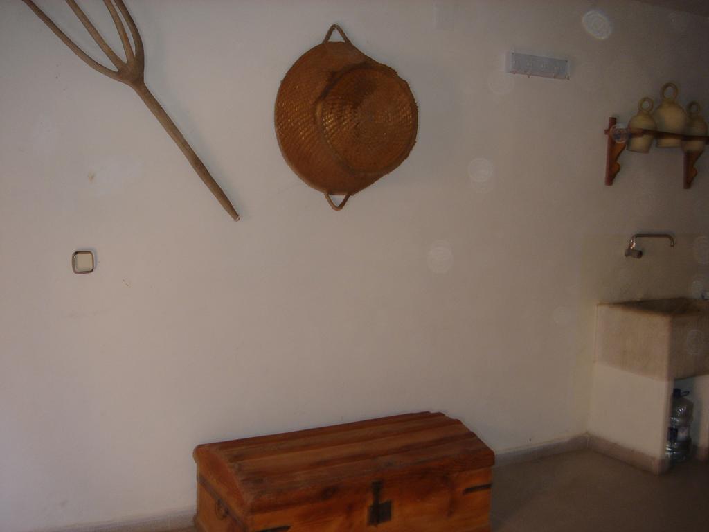 Apartamentos Serrano Ribatajada Buitenkant foto
